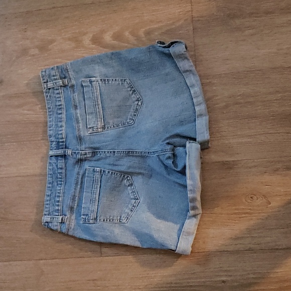 St.John's Bay shorts - Picture 2 of 3